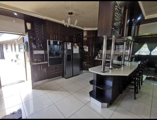 5 BEDROOM HOUSE FOR SALE IN MEYERTON CENTRAL